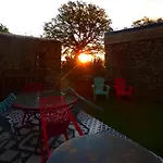 Petite Maison En Briere.
