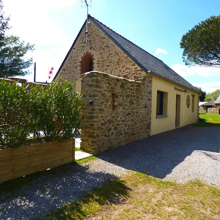 Petite Maison En Briere.