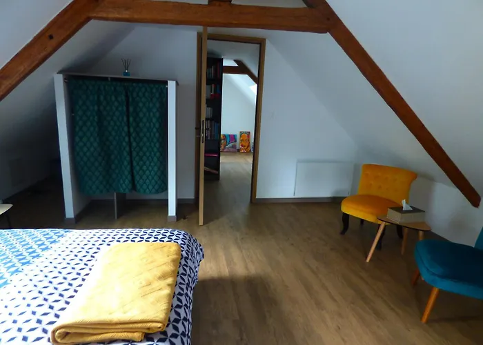 Semesterbostad Petite Maison En Briere. Donges